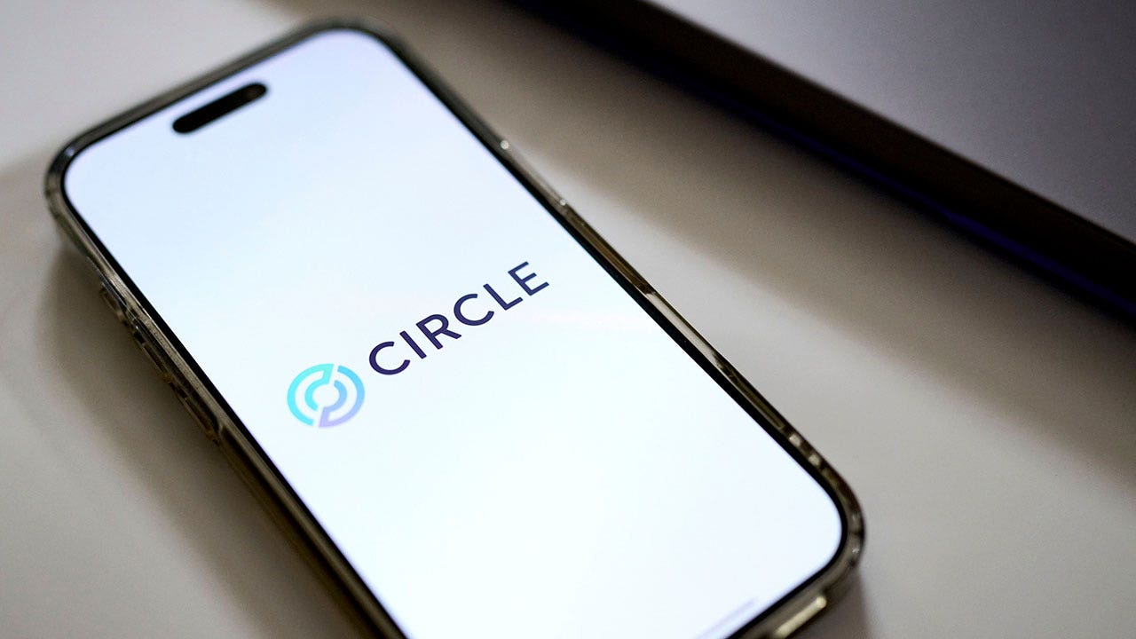 Circlelogophonejpg